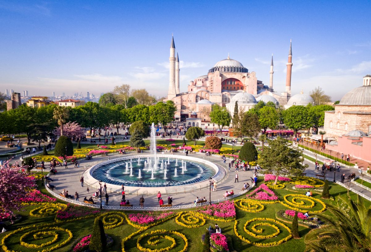 What To Do In Istanbul Top Attractions Sights Savored Journeys