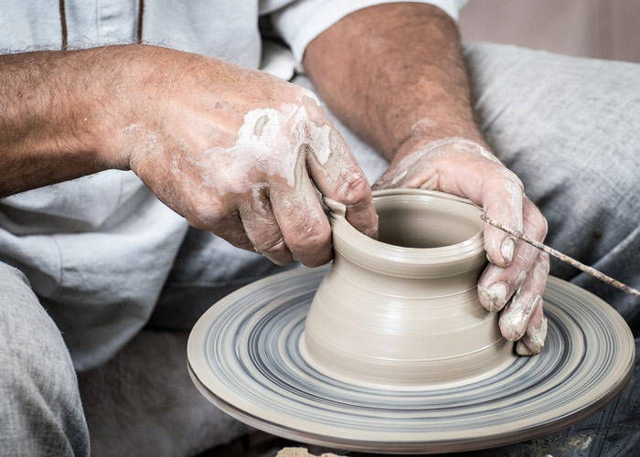 15 Unconventional Things To Do in Washington DC 14 Witness art in the making