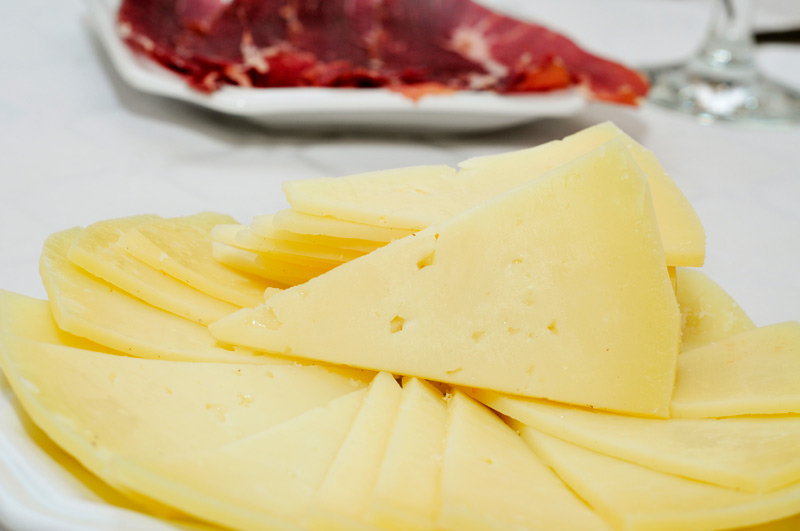 16 Tasty Foods To Eat in Spain 15 manchego cheese