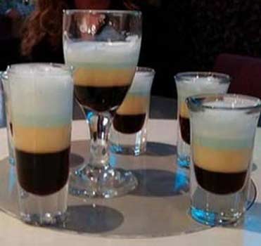 36 Best Beach Drinks to Order at All-Inclusive Resorts (+ Recipes!) 31 Bumble Bee Shots
