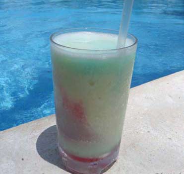 36 Best Beach Drinks to Order at All-Inclusive Resorts (+ Recipes!) 26 Superman