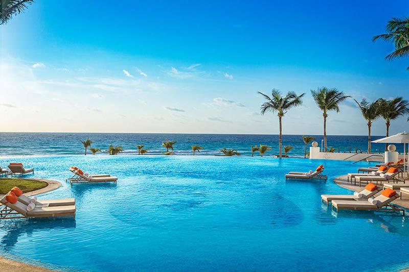 3 Splurge-Worthy All-Inclusive Palace Resorts in Cancun 6 Le Blanc Spa Resort