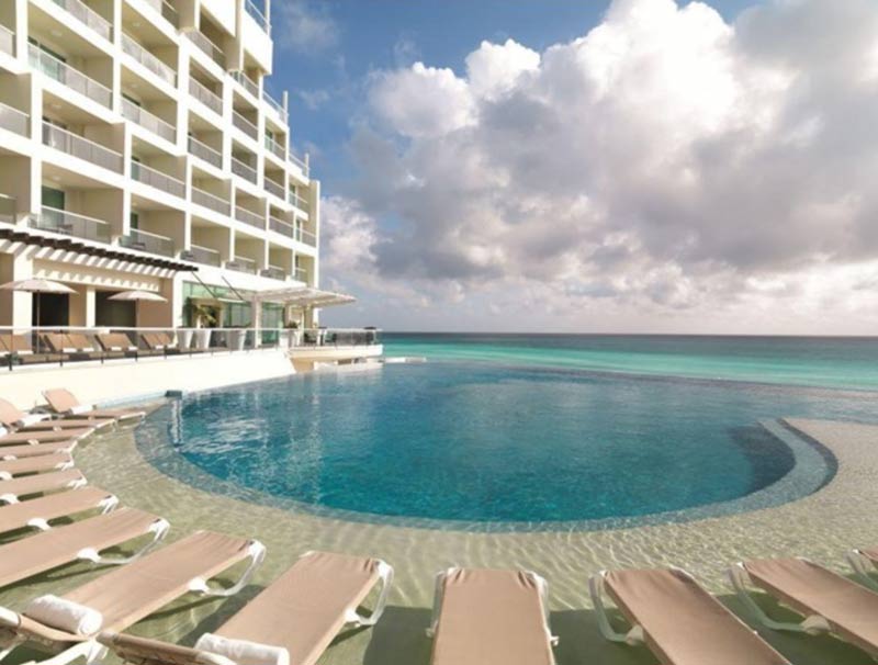3 Splurge-Worthy All-Inclusive Palace Resorts in Cancun 7 Sun Palace Cancun