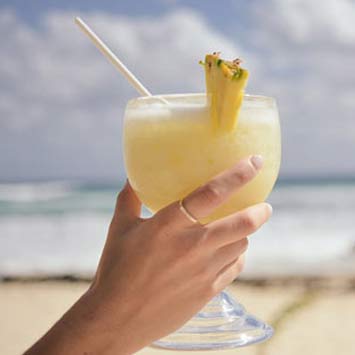 36 Best Beach Drinks to Order at All-Inclusive Resorts (+ Recipes!) 7 pina colada