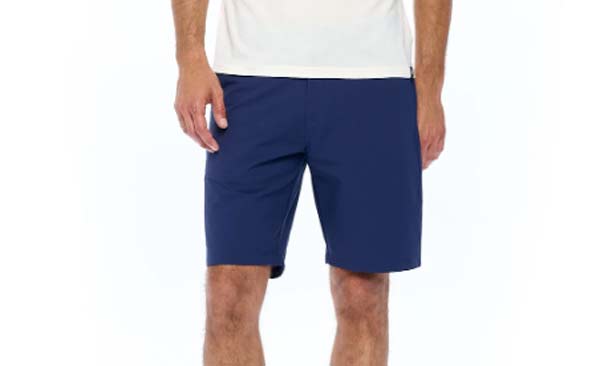 Aviator non-stop travel shorts