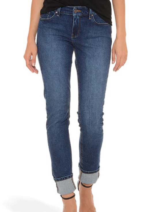9 Best Travel Pants for Women (Comfort, Style, Versatility) 9 Mott & Bow slim boyfriend jeans
