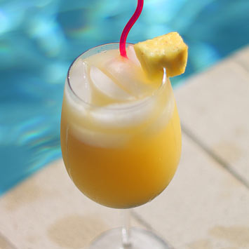 36 Best Beach Drinks to Order at All-Inclusive Resorts (+ Recipes!) 40 Sweet mama cocktail