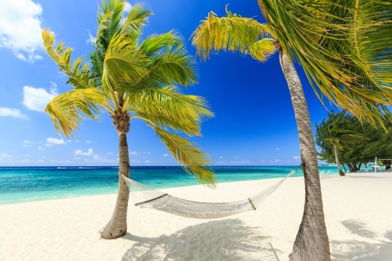 15 Easy International Travel Destinations For Your Next Vacation 11 grand cayman islands
