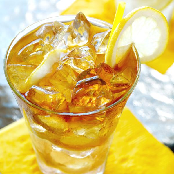 36 Best Beach Drinks to Order at All-Inclusive Resorts (+ Recipes!) 30 long island iced tea1