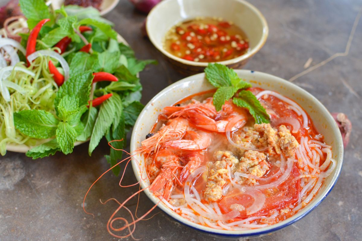 Vietnamese Food: 45 Traditional Dishes To Look For In Vietnam 27 Bun Rieu