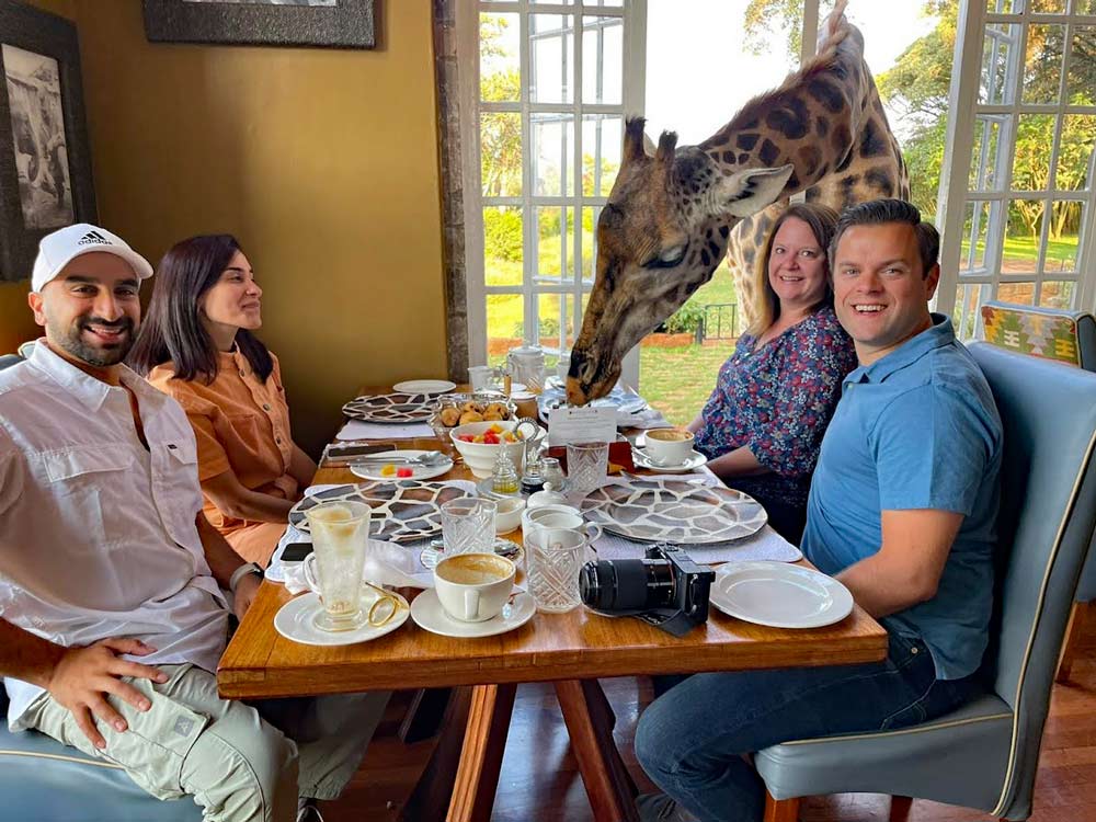breakfast with giraffes