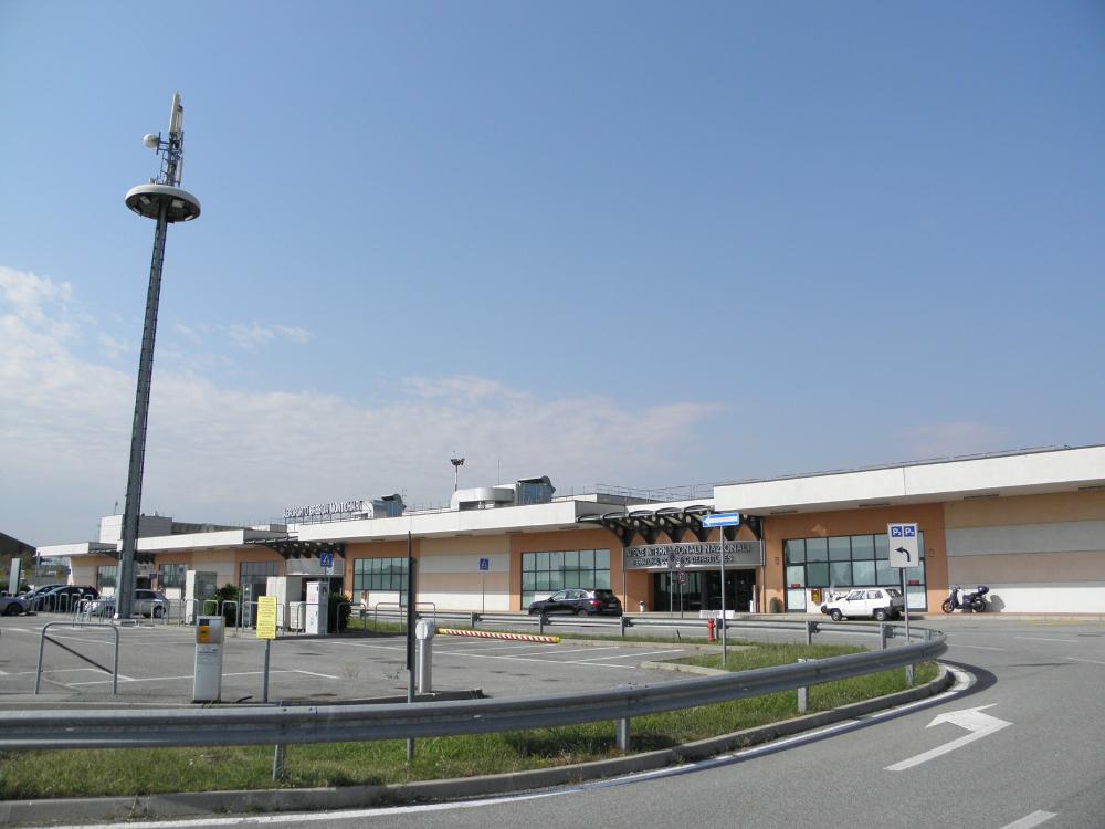 8 Best Airports Near Verona, Italy: Where to Fly Into 7 Brescia Airport