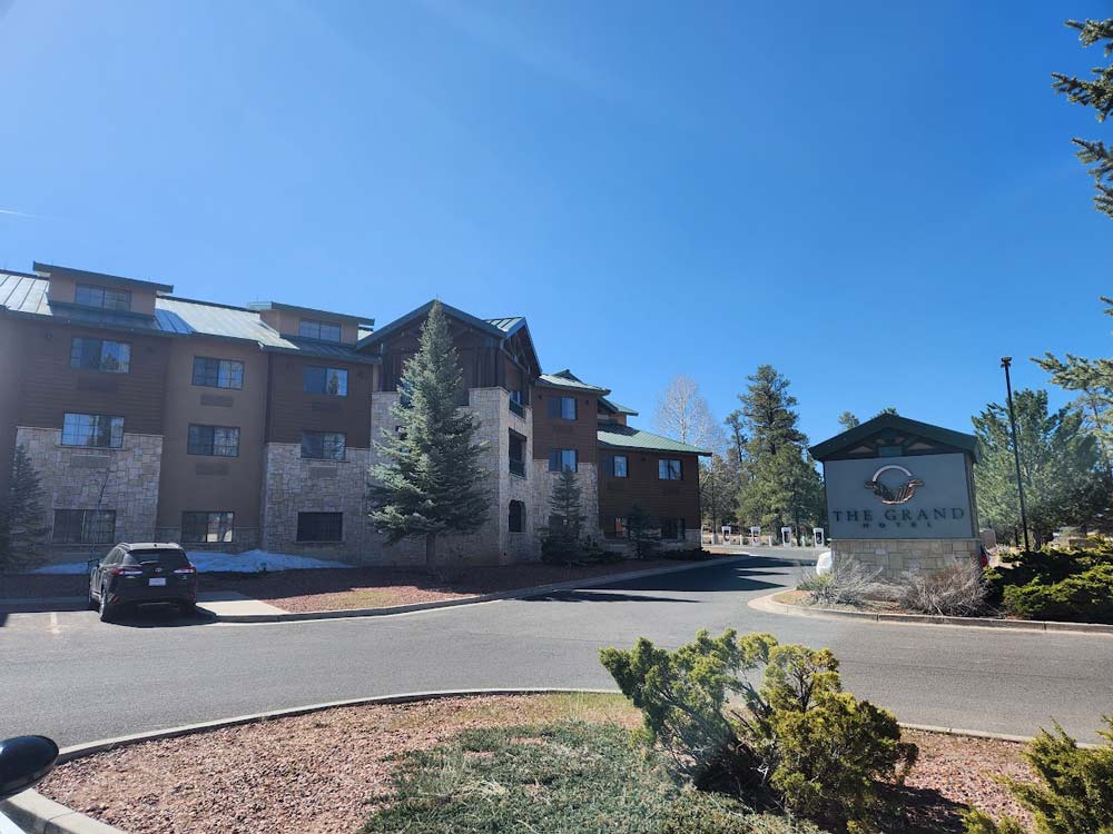 The Grand Canyon Hotel