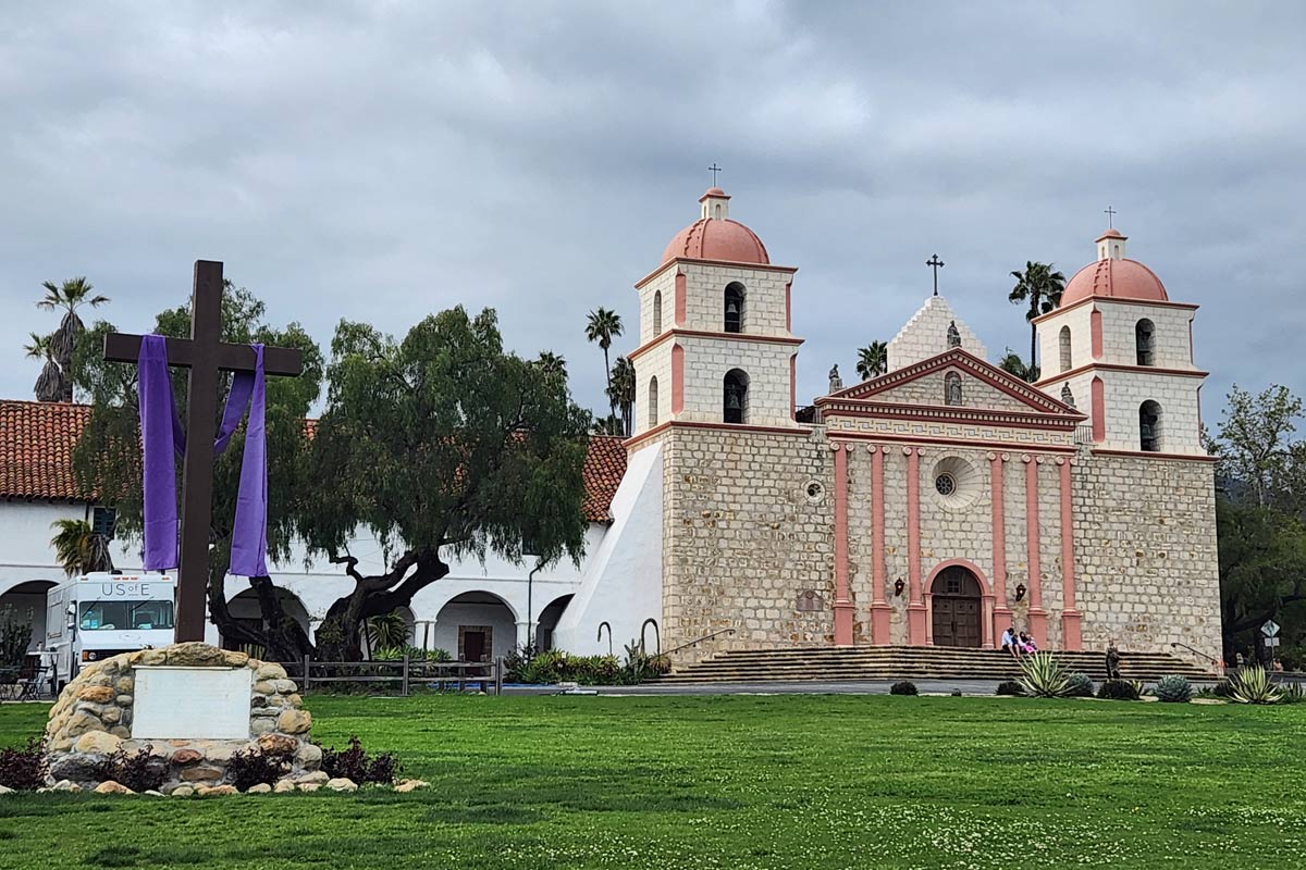10 Most Historic Cities to Visit in the U.S. 8 Santa Barbara mission