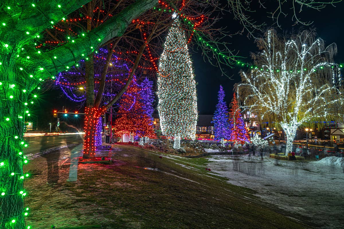 8 U.S. Towns That Come Alive at Christmas 1 Leavenworth, WA