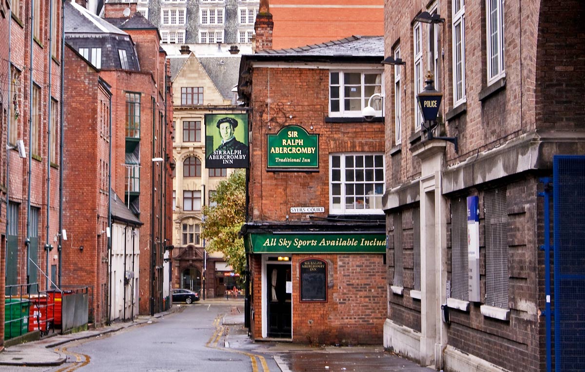 How to Plan an Unforgettable Friends' Trip to Northern England 2 Manchester, UK