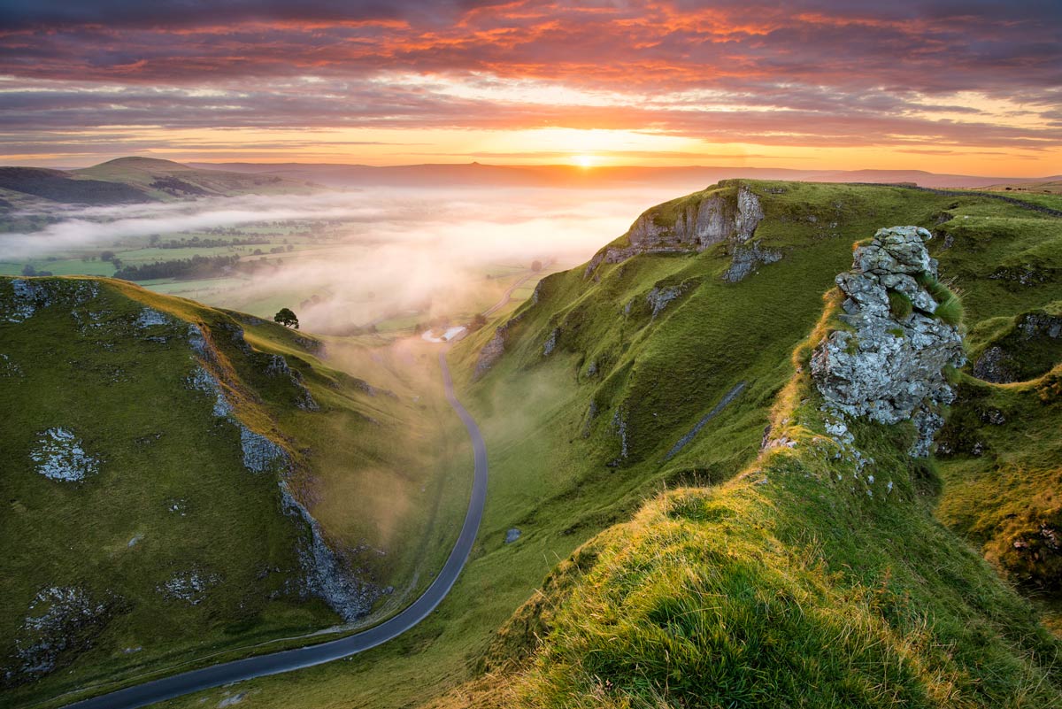 How to Plan an Unforgettable Friends' Trip to Northern England 4 Peak District